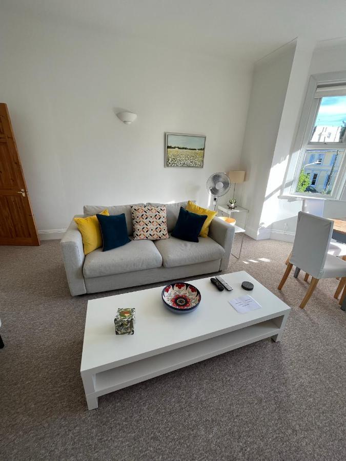 Tree Tops Apartment In Tunbridge Wells المظهر الخارجي الصورة